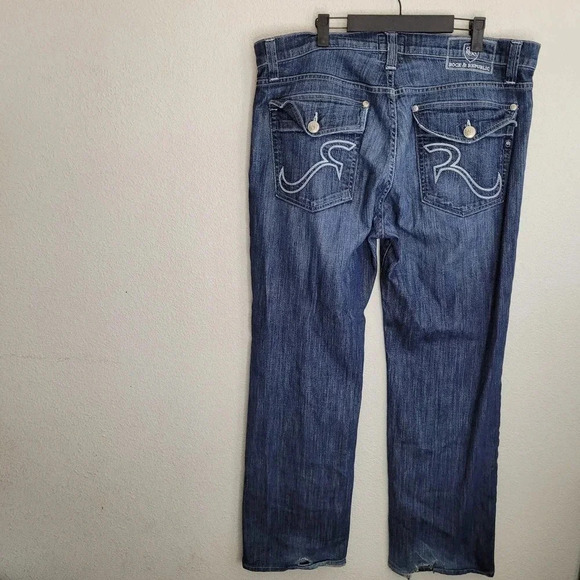 Rock & Republic Men's Straight Jeans Size 40 Blue Denim Cotton 5-Pockets Low - Picture 2 of 11